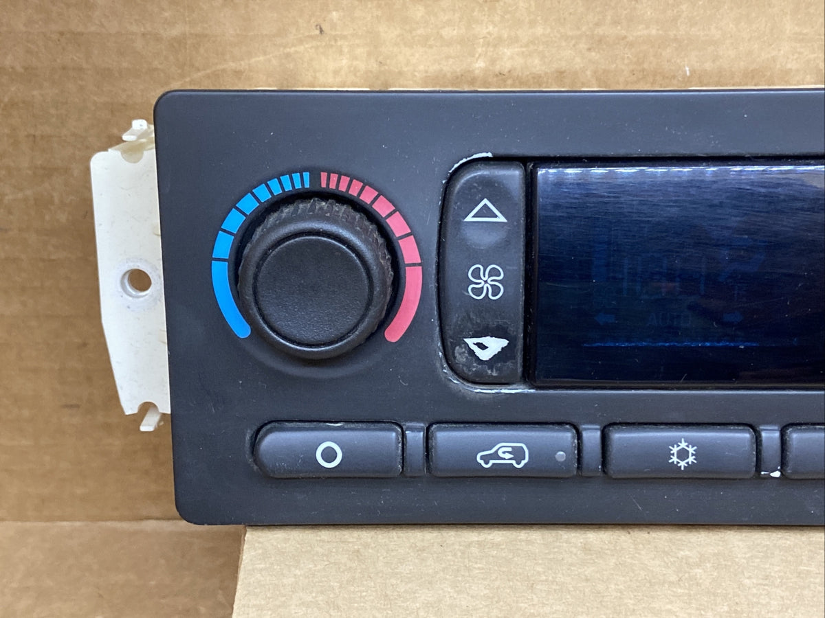 2003 2004 Tahoe Yukon Escalade Dash Digital Climate Temp Temperature Control OEM1