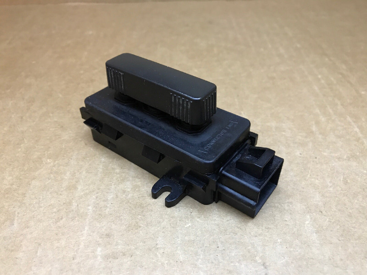 00 06 GM Suburban Tahoe Silverado Yukon Power Front Seat Switch 124502561