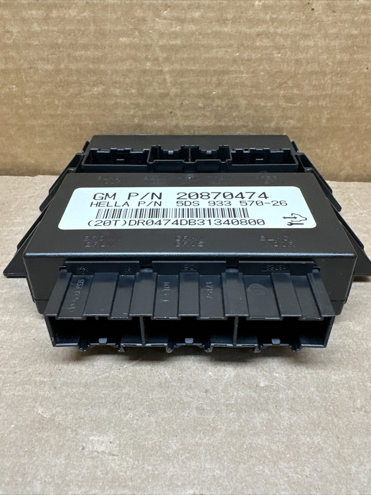 2007   2014 GM Tahoe Escalade Yukon Memory Seat Control Module 208704742