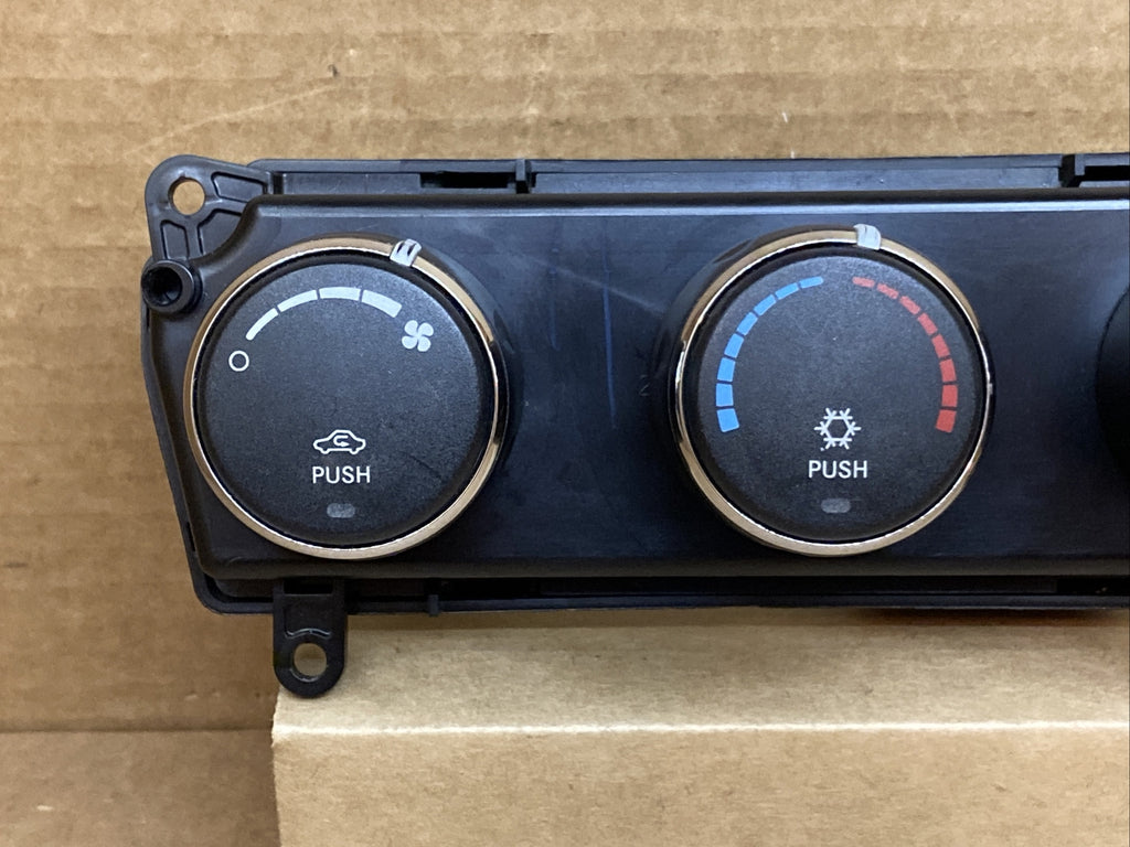 2007 2010 Avenger Sebring Dash Climate Temp Temperature Controls Dials 1