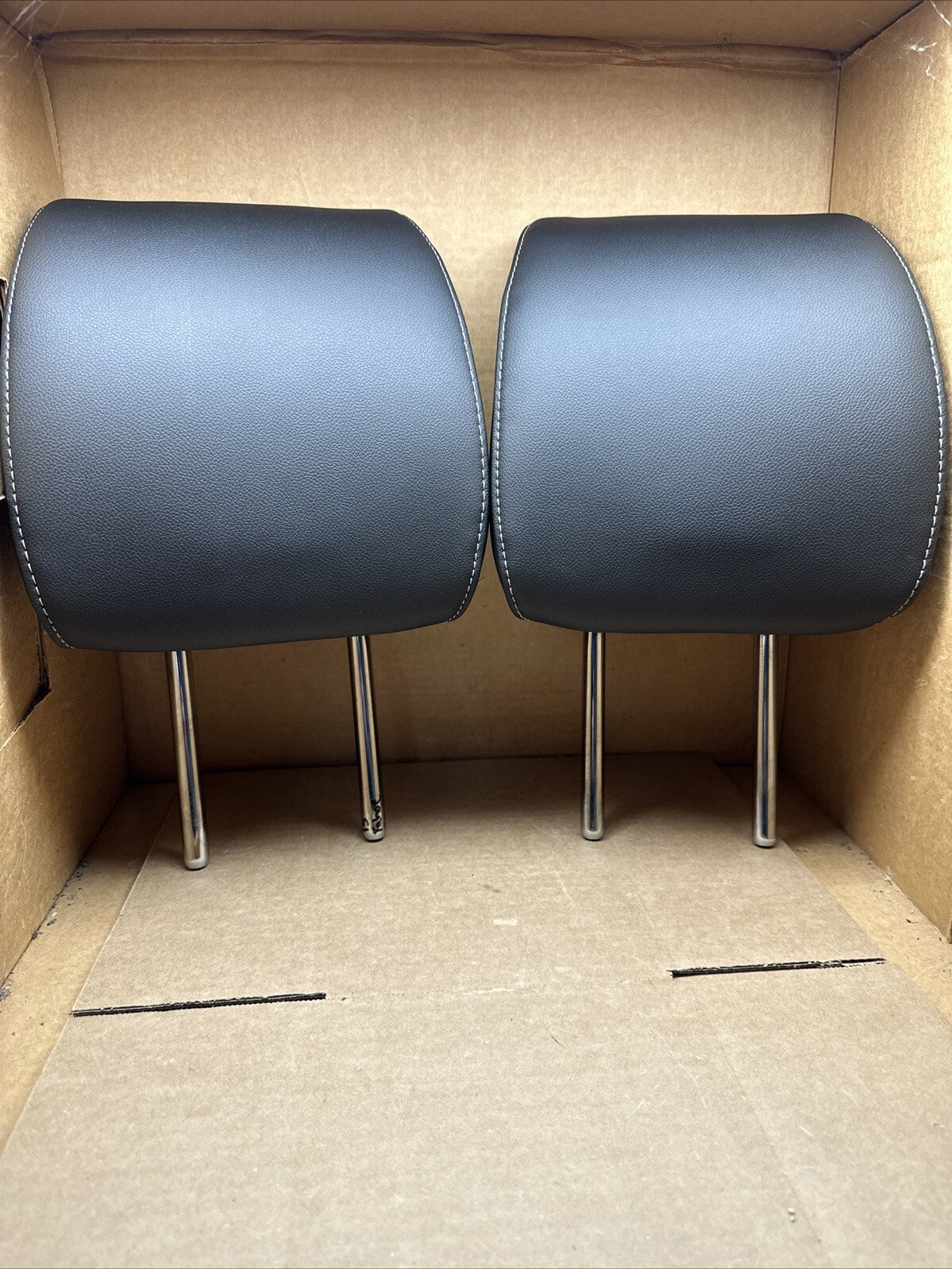 2015 2020 GMC YUKON XL TAHOE SUBURBAN Rear Third 3rd Row BLACK Headrests0