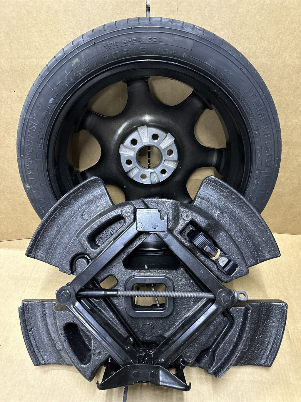2010 2016 CADILLAC SRX OEM SPARE WHEEL AND TIRE JACK KIT DONUT COMPACT SPARE0