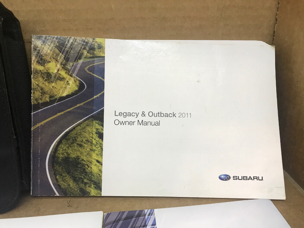 2011 11 Subaru Legacy Outback Owner's Owners Owner Manual Book Guide Set Case 2