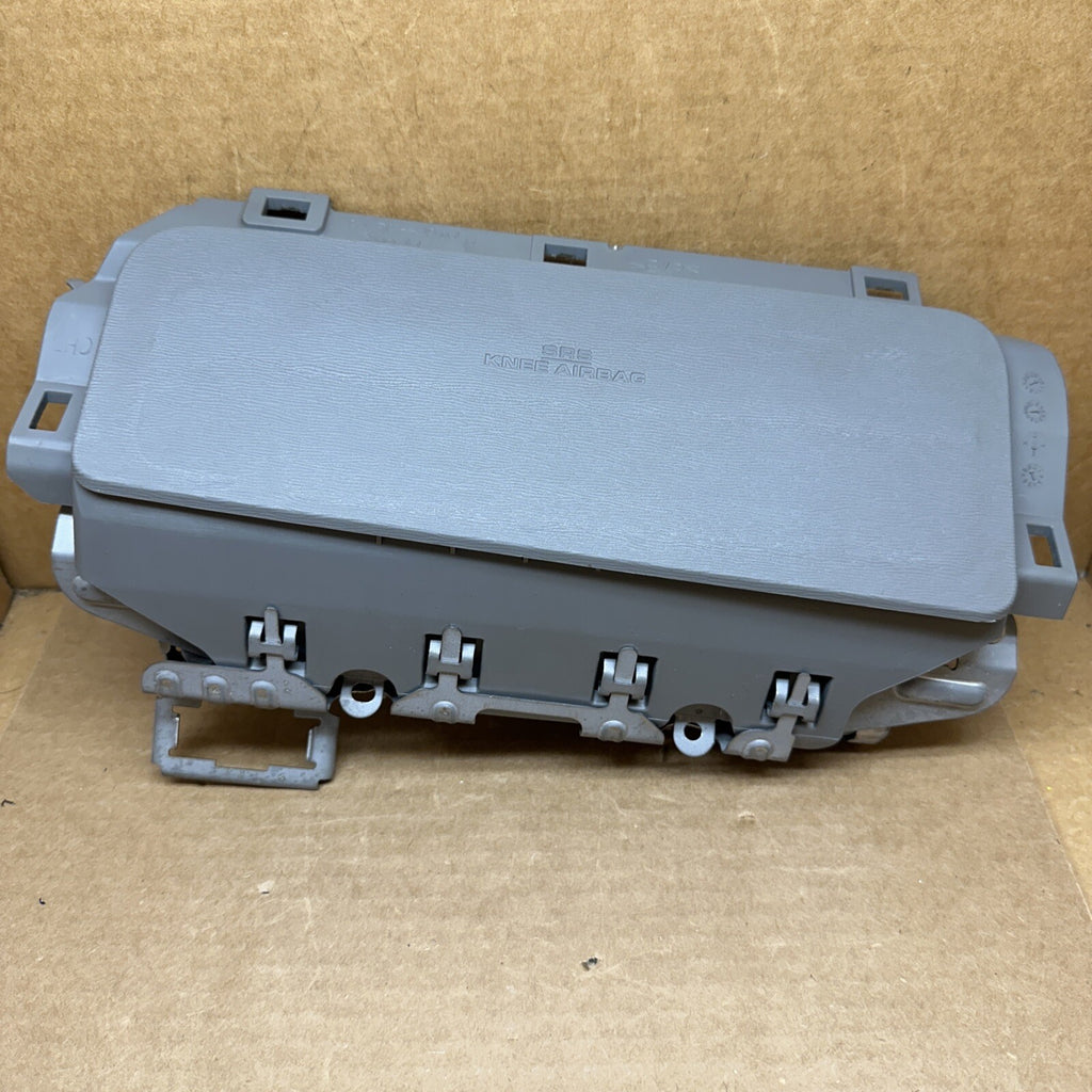 Toyota Sienna Front Left Side Driver Knee Lower Air Bag Airbag Light Gray0