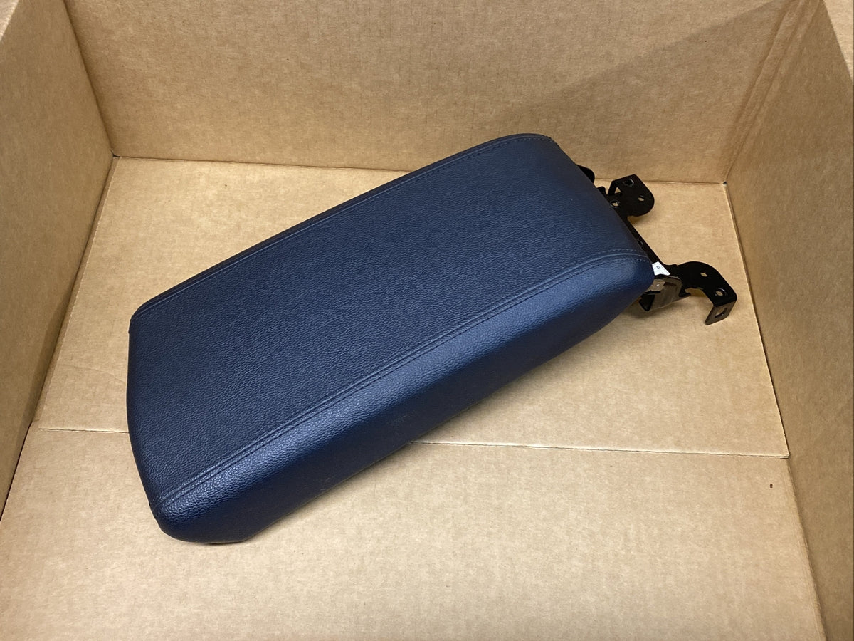 2018 2019 Hyundai Sonata Center Console Arm Rest Armrest Lid Cover Top OEM Black1