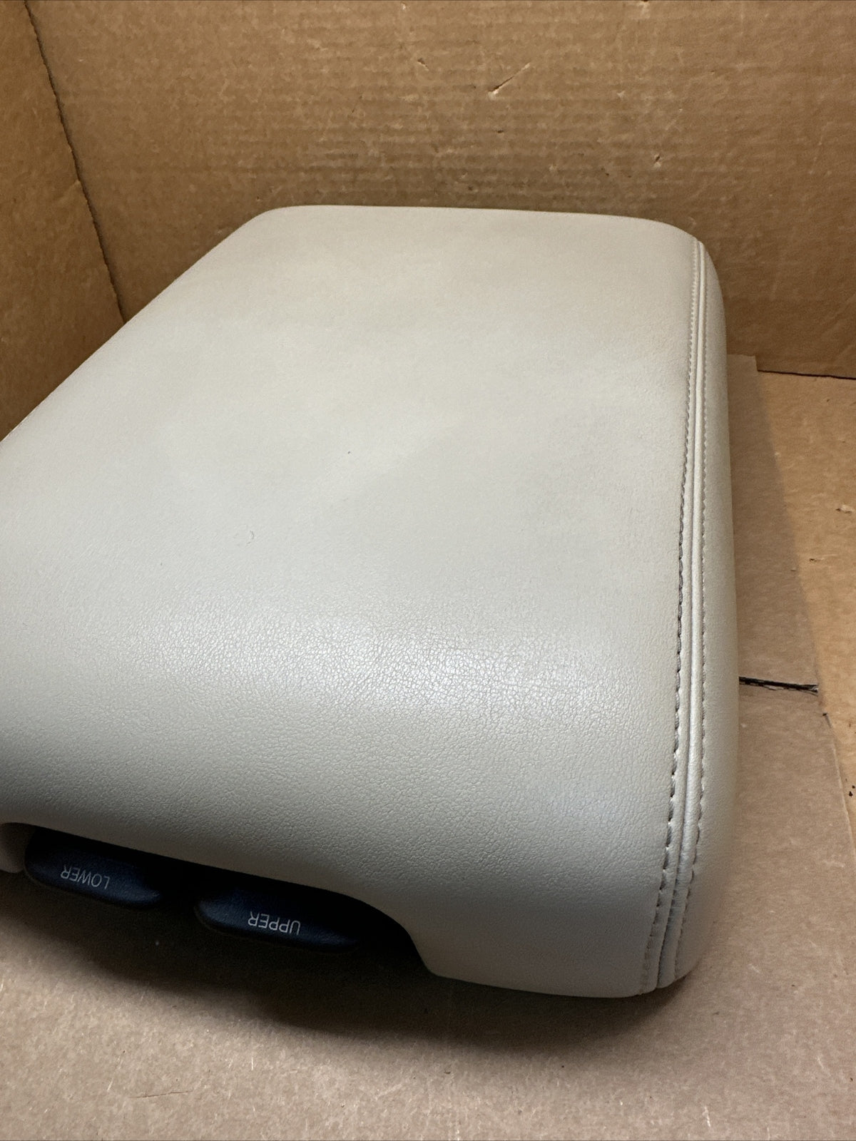 2013 2019 INFINITI QX60 NISSAN PATHFINDER Center Console Armrest Lid Cover Tan3