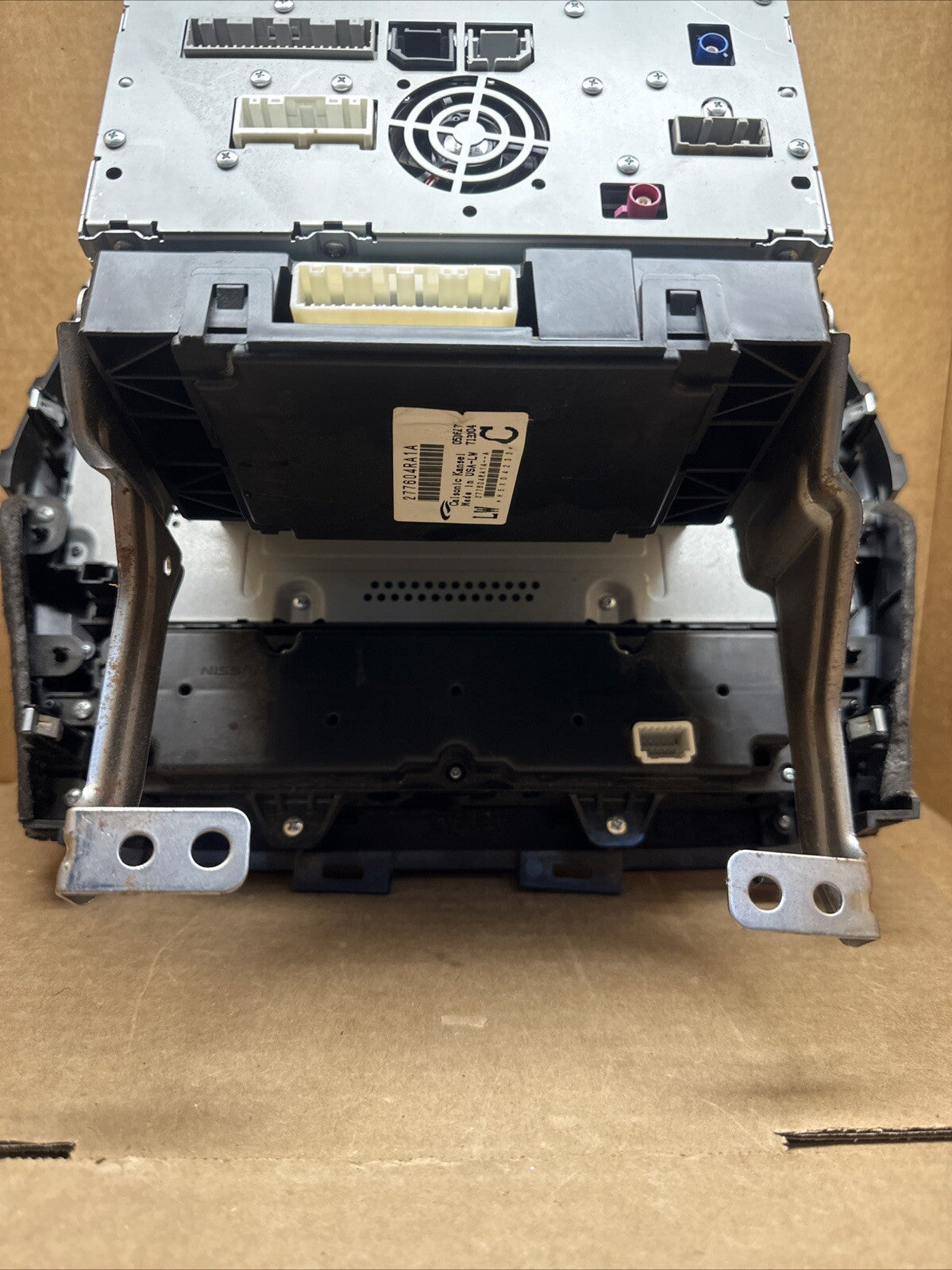 2015   2017 Nissan Maxima OEM BOSE GPS Navigation AM FM Receiver 25915 9DD0E6