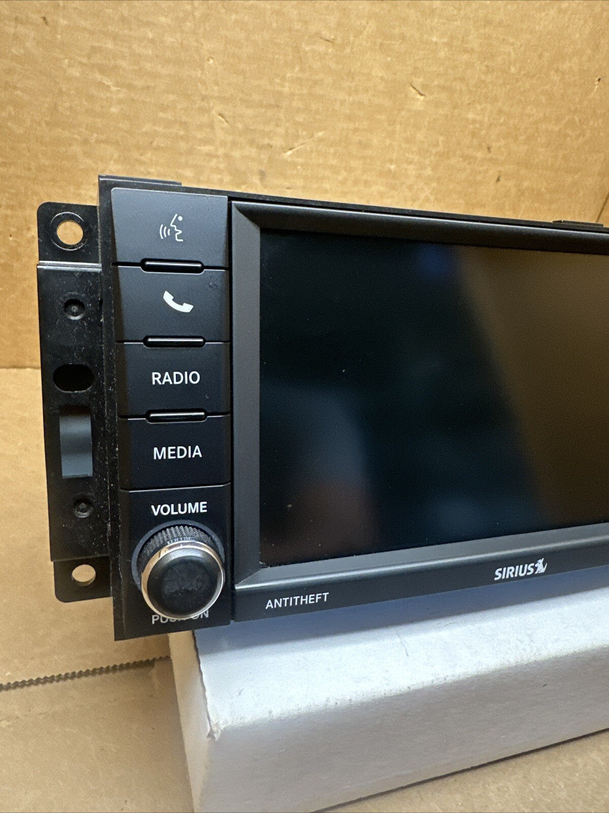 Jeep Dodge Chrysler Touchscreen Radio RBZ P05091170AC 05091170AC1