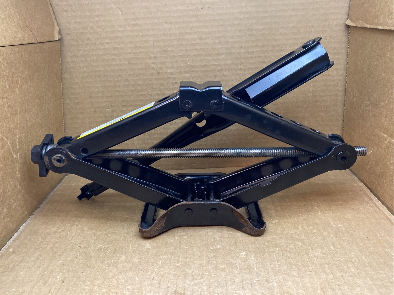 05 10 300 05 08 Magnum 08 10 Charger Challenger 07 12 Caliber Jack Tool Set2