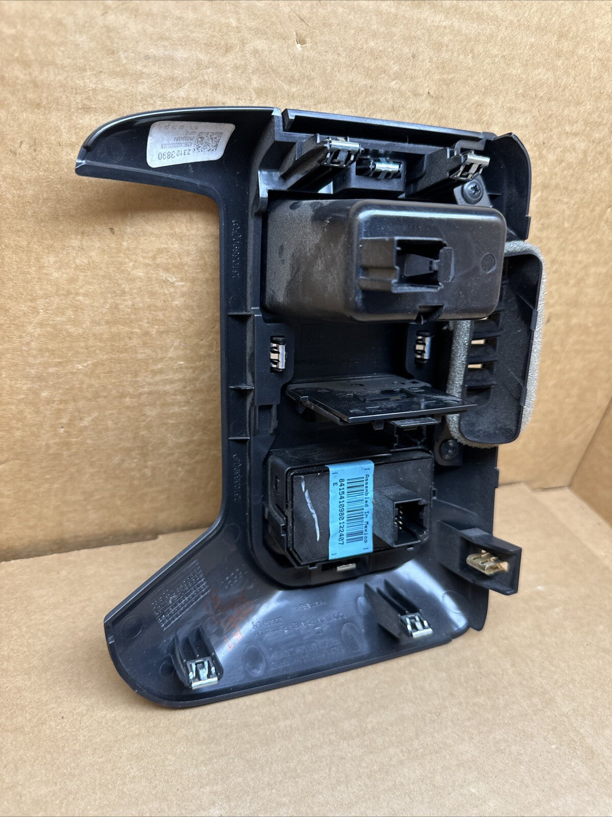 2014 2018 CHEVY SILVERADO DASH TRIM BEZEL LIGHT SWITCH TOW HAUL BRAKE CONTROL7