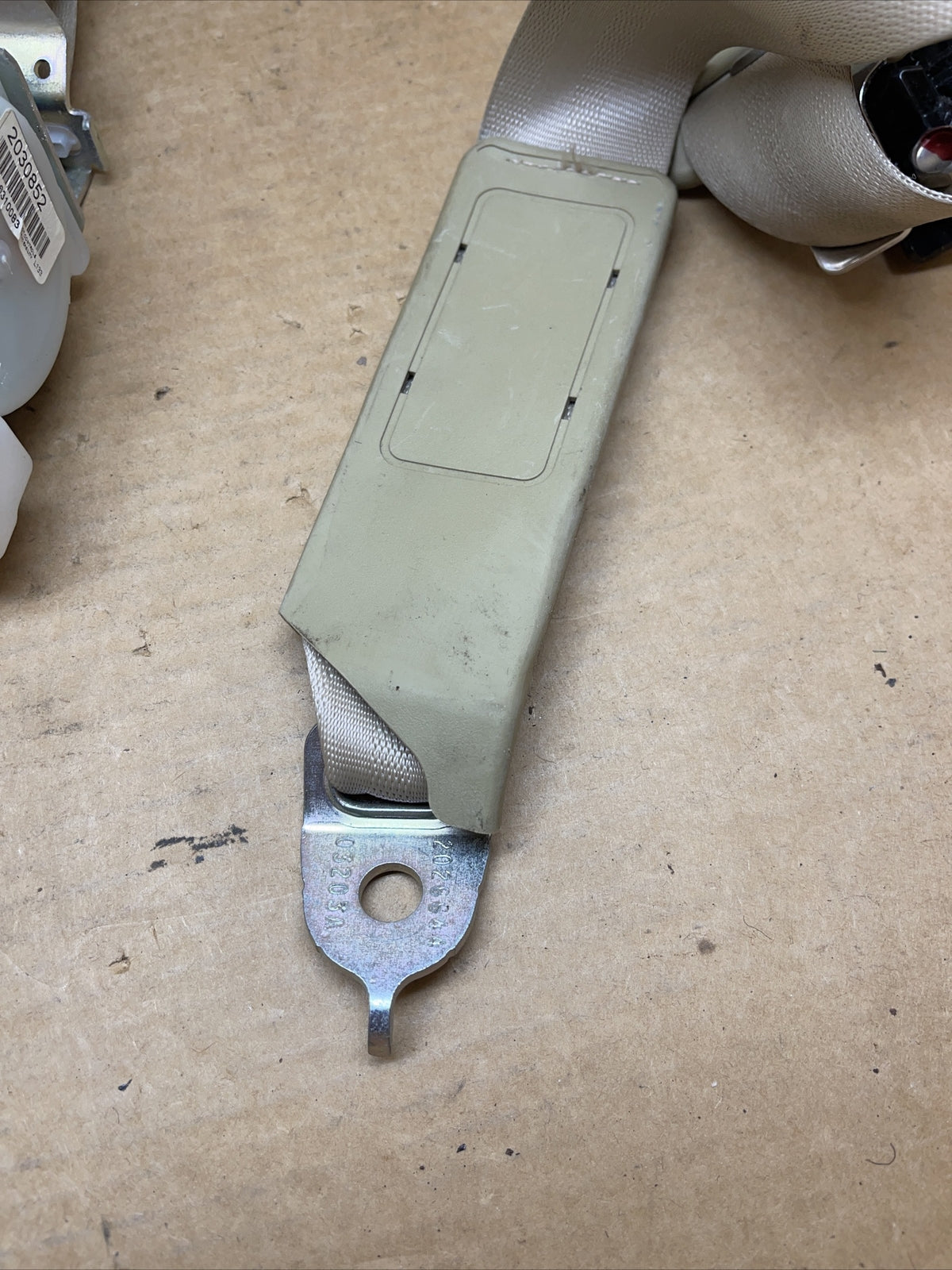 2006 2011 Civic Sedan Front Left Driver Side Seat Belt Seatbelt Retractor Ivory3