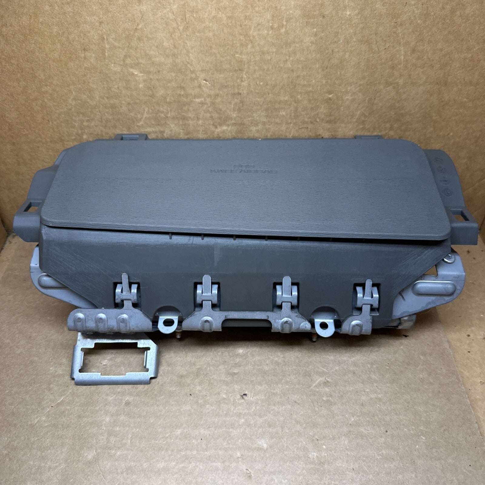 2013 Toyota Sienna Front Left Side Driver Knee Lower Air Bag Airbag LB425
