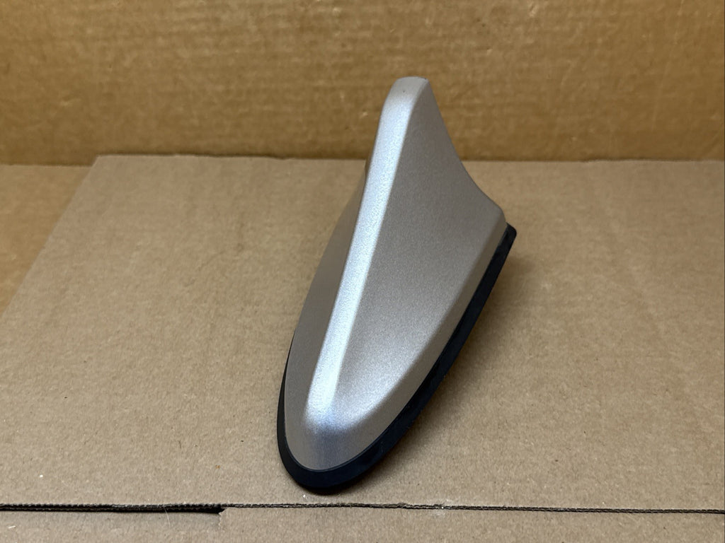 2016 2018 Hyundai Elantra Radio Antenna OEM Silver Platinum 96210 F2010Y8S1