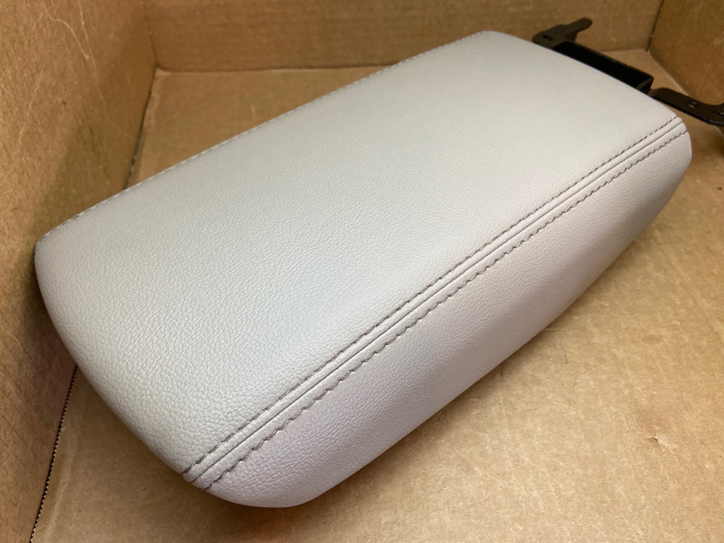 2017 2018 Ford Escape Center Floor Console Lid Cover Top Grey Leather OEM1
