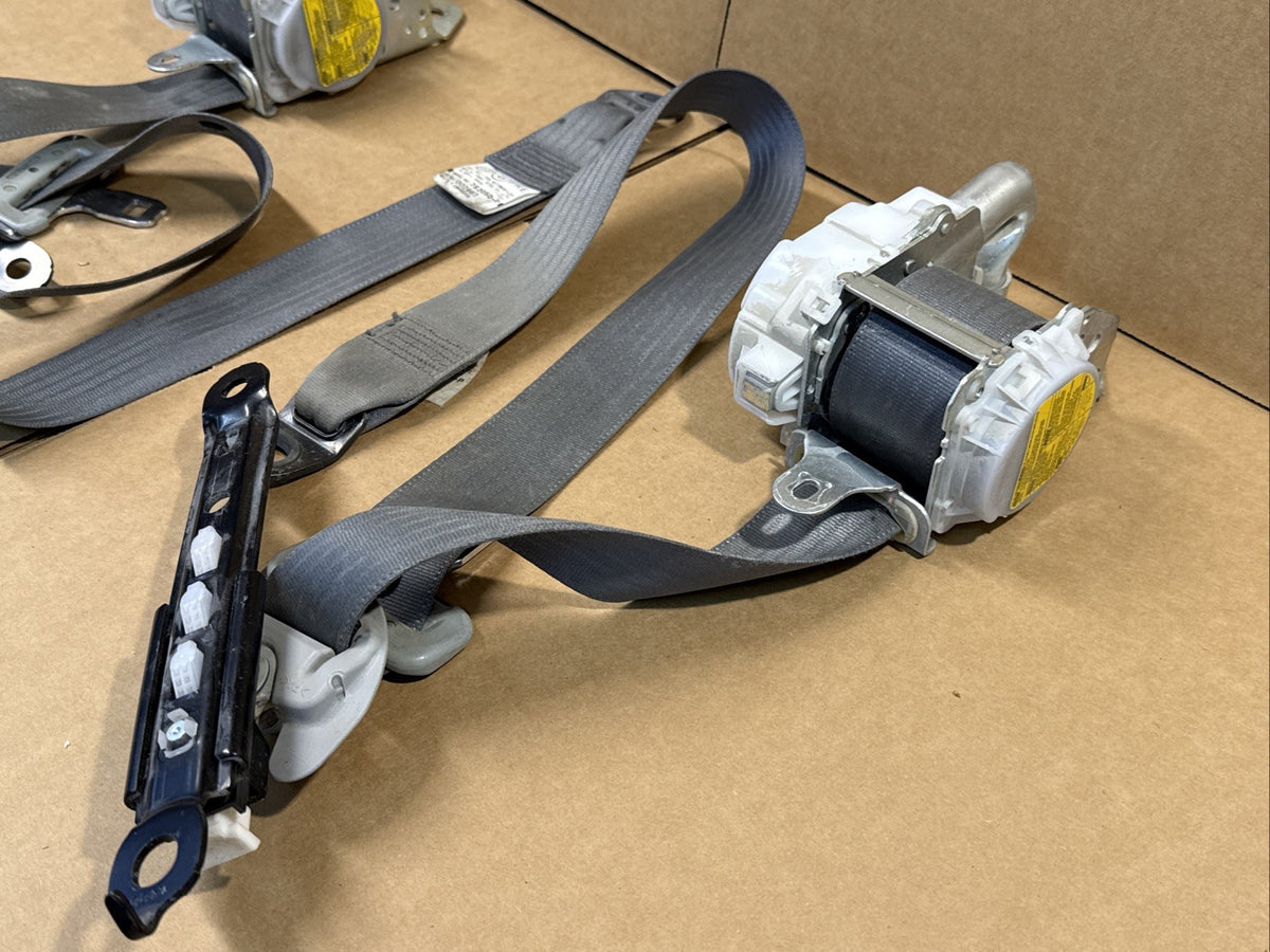 2010 2014 Prius Front Left Right Driver Passenger Seat Belt Seatbelt Set Pair6