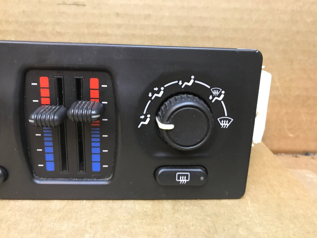 03 09 Chevy Trailblazer GMC Envoy Manual Climate Temperature A/C Heater 103954263