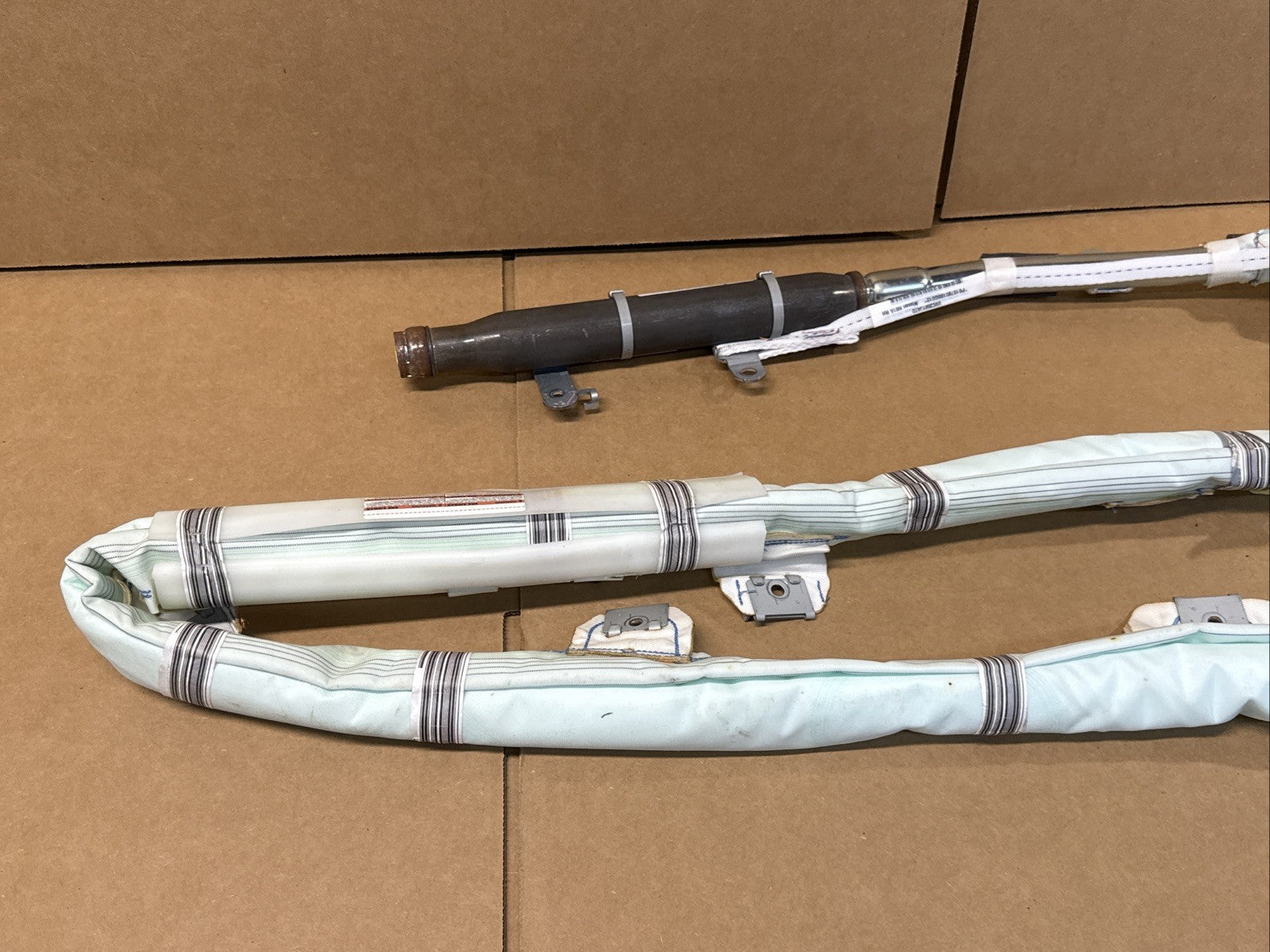 Nissan Titan Crew Cab Right Side Passenger Curtain Roof Air Bag Airbag1