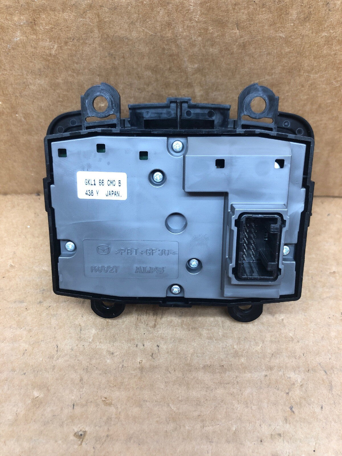 13 14 15 MAZDA 6 Radio Navigation Audio Command control switch GKL166CMOB OEM4