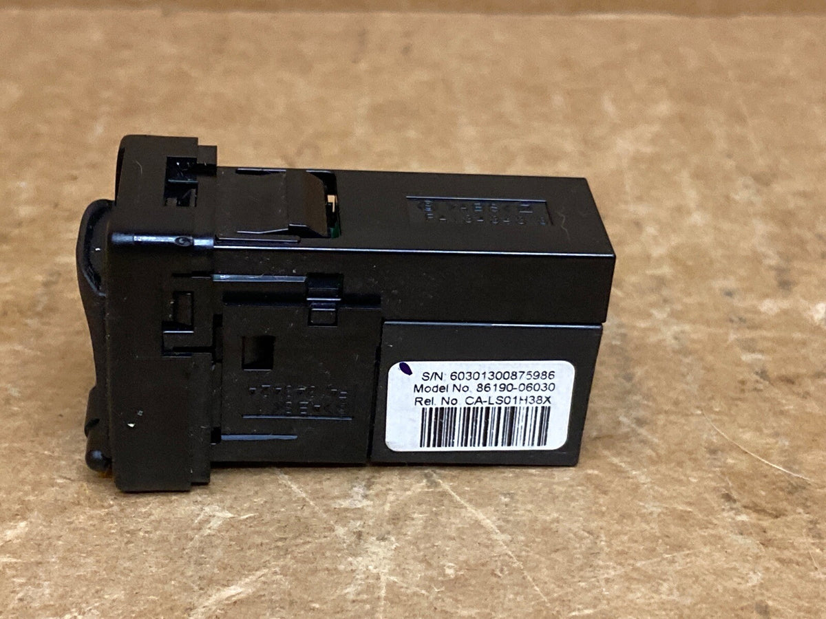 2012  2015 Toyota Camry AUX USB Outlet Adapter 86190 06030 OEM5