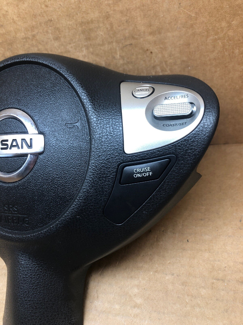 11 17 NISSAN JUKE FRONT LEFT DRIVER SIDE STEERING WHEEL AIRBAG AIR BAG2