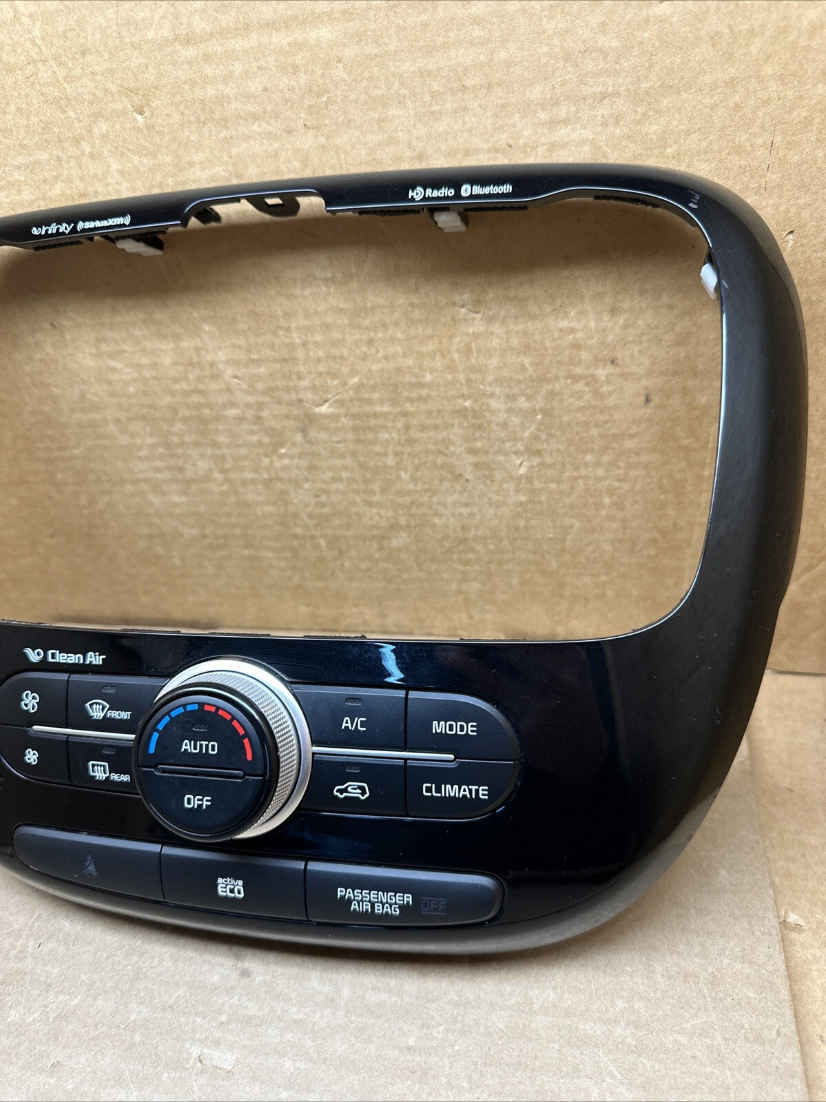 2014 2016 Kia Soul AC Heat Temperature Control Bezel Trim OEM 97250 B2GQ0CA3