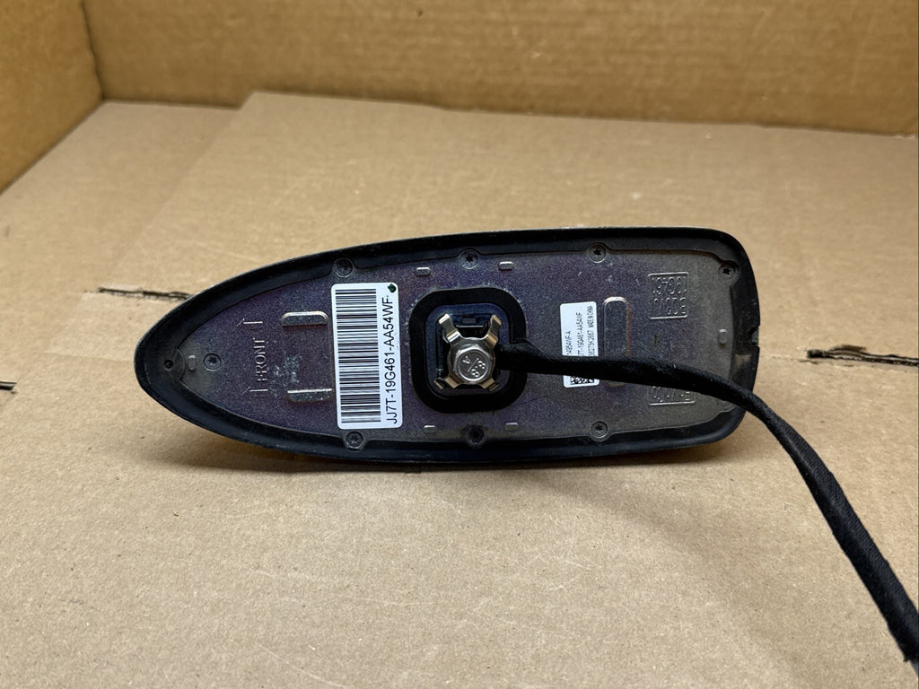 2015 2023 Ford Edge Roof Radio Antenna Shark Fin White JJ7T 19G461 AA54WF7