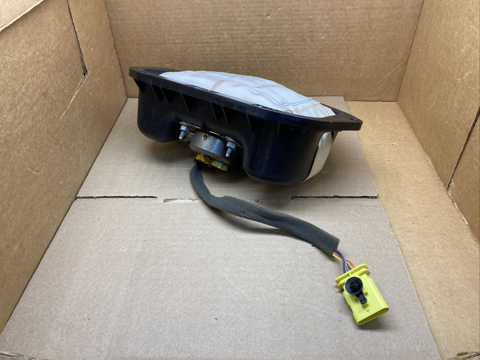 2014 2020 Chevrolet Impala Front Right Passenger Side Dash Air Bag Airbag4