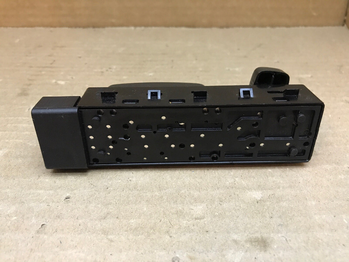 09 16 Traverse Buick Enclave Front Right Passenger Seat Control Switch 152590653