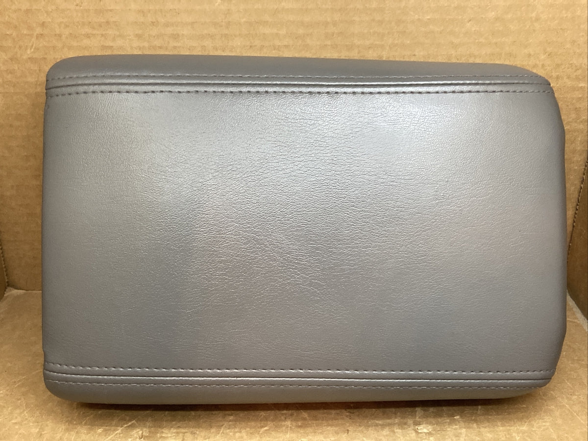 07 17 Traverse Acadia Enclave Outlook Center Console Lid Arm Rest Dark Gray 0