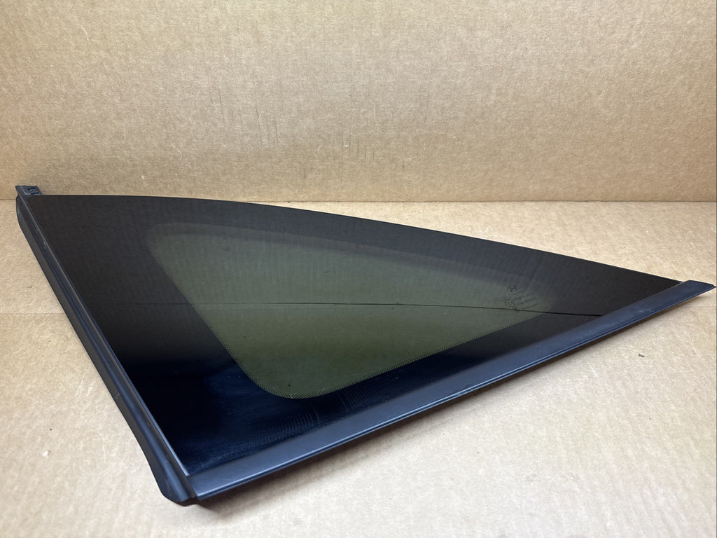 2022 2024 HYUNDAI TUCSON REAR LEFT DRIVER SIDE QUARTER WINDOW GLASS 87810N90100