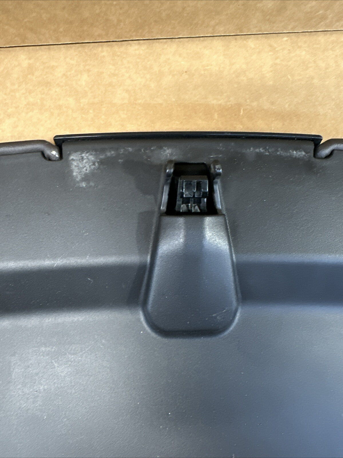 2015 2020 Tahoe Yukon Suburban Yukon XL Center Console Lid Arm rest Brown OEM7
