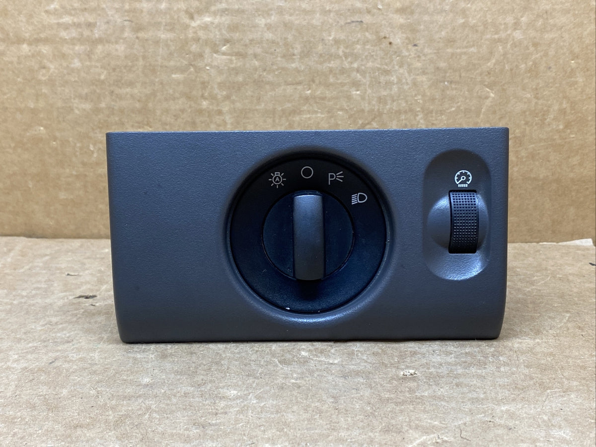 04 08 F150 Head Light Headlight Lamp Switch Button Controls 7L3T 13D062 DB32N50