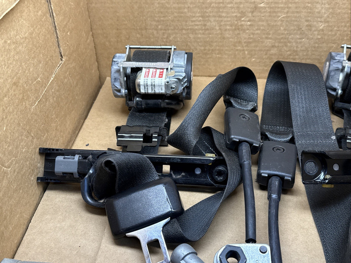 2010 2017 Equinox Terrain Driver Passenger Front Seat Belt Seatbelt Retractors1