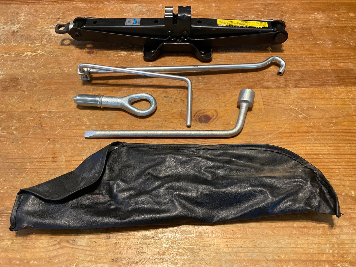 2006 2012 TOYOTA RAV4 RAV 4 SPARE TIRE SCISSOR JACK TOOLS SET KIT LUG WRENCH2