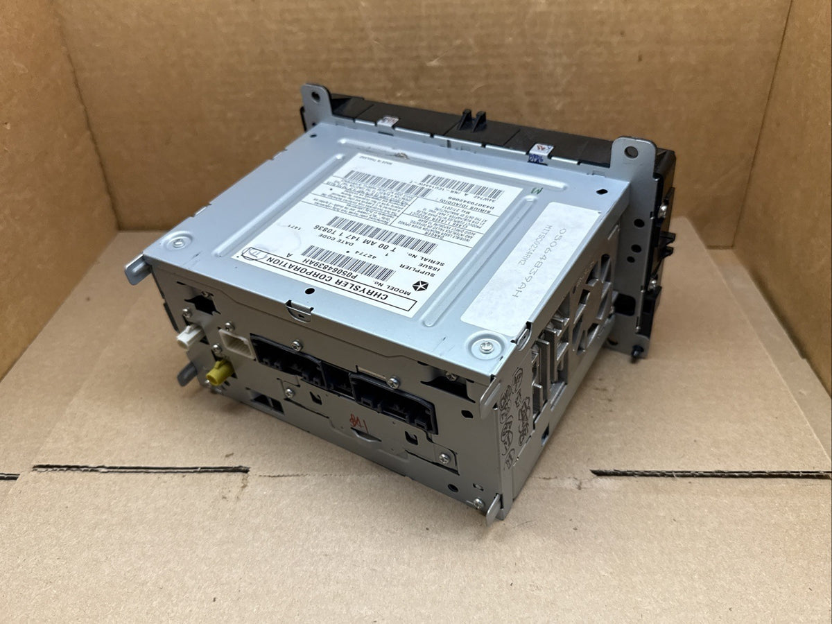 2011 2013 Jeep Grand Cherokee Radio RHB P05064839AH 05064839AH8