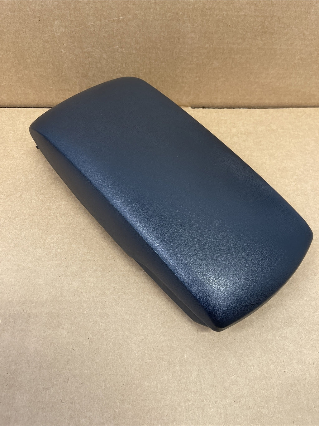 2007 2011 Toyota Camry Center Console Lid Cover Armrest Arm Rest Charcoal FC151