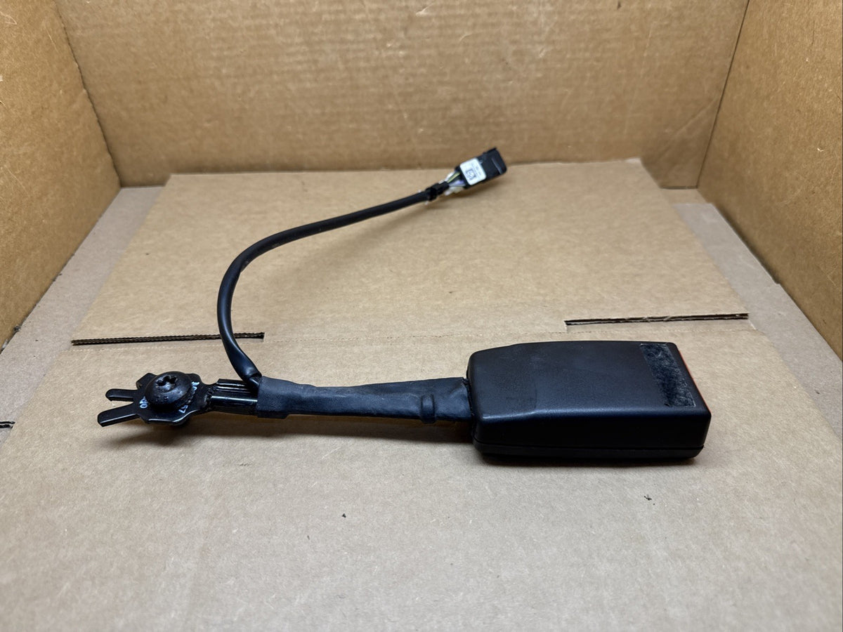 2013 2015 Ford Explorer Front Right Passenger Side Seat Belt Seatbelt Buckle2