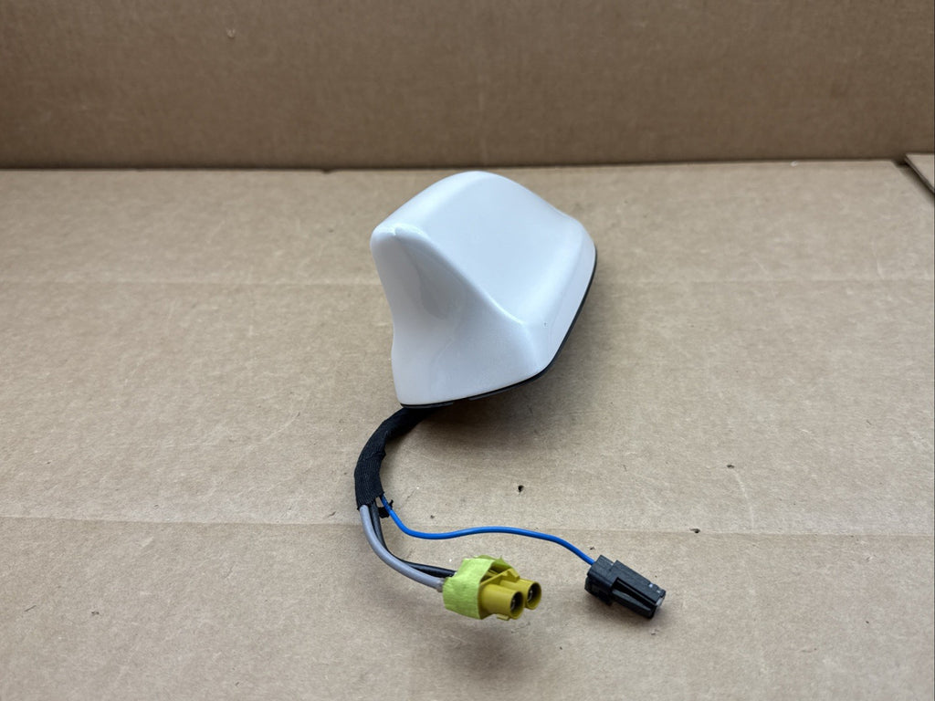 2015-2018 Ford Edge Roof Radio Antenna Shark Fin UG White FT4T-19G461-AB59VJ5