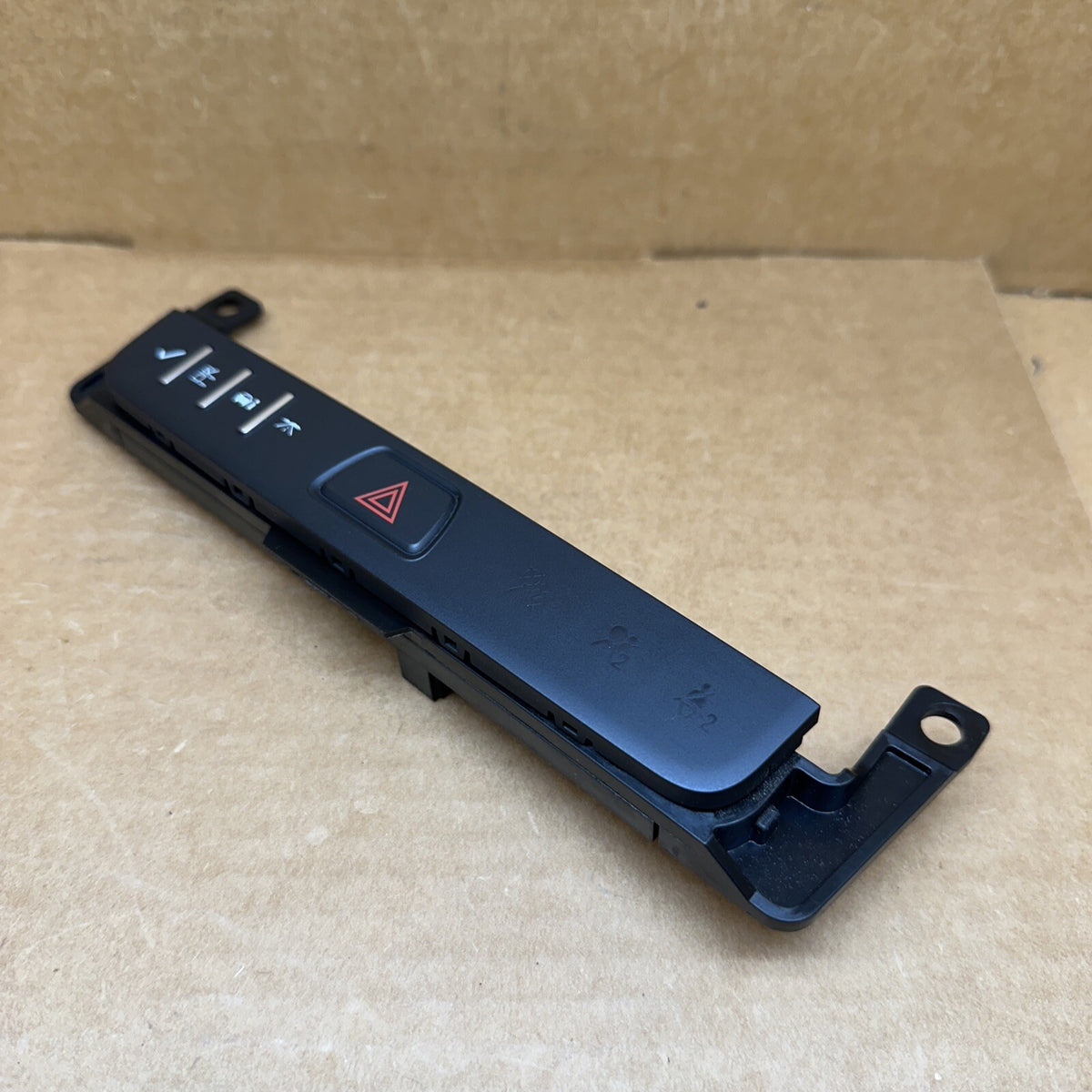 2013 2017 Acadia Enclave Traverse Center Hazard Warning Info Switch 231213318