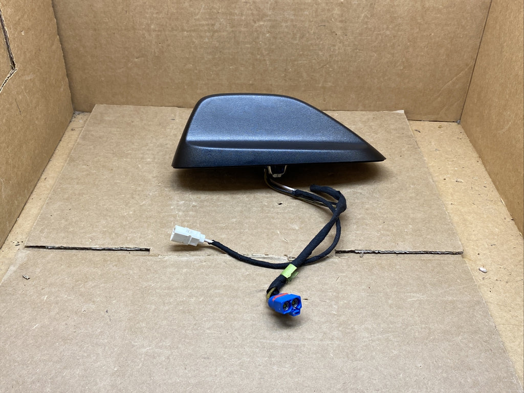 2014 2017 Jeep Grand Cherokee Roof Mounted Radio Antenna OEM P05091352AC0