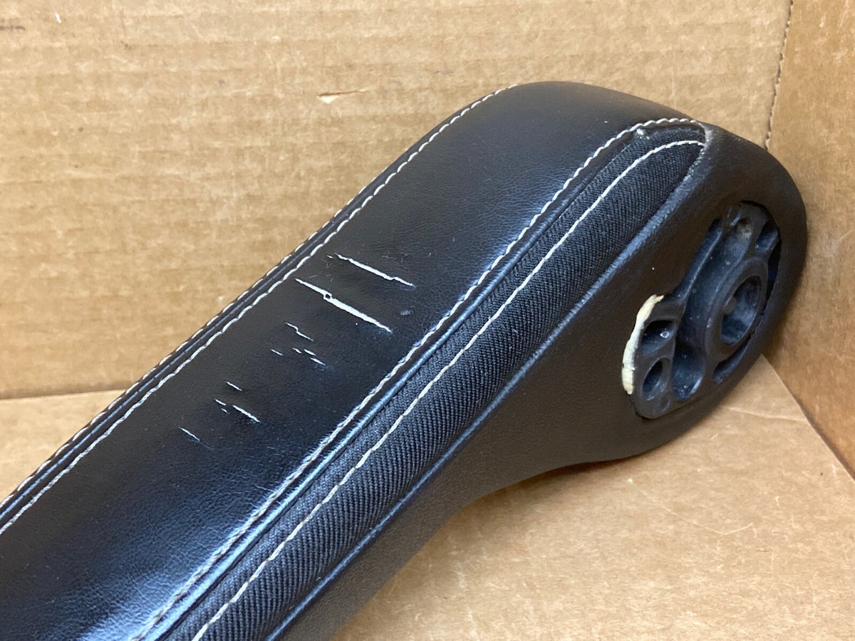 2011 2016 GRAND CARAVAN TOWN & COUNTRY ARMREST FRONT LEFT DRIVER BLACK ARM REST8