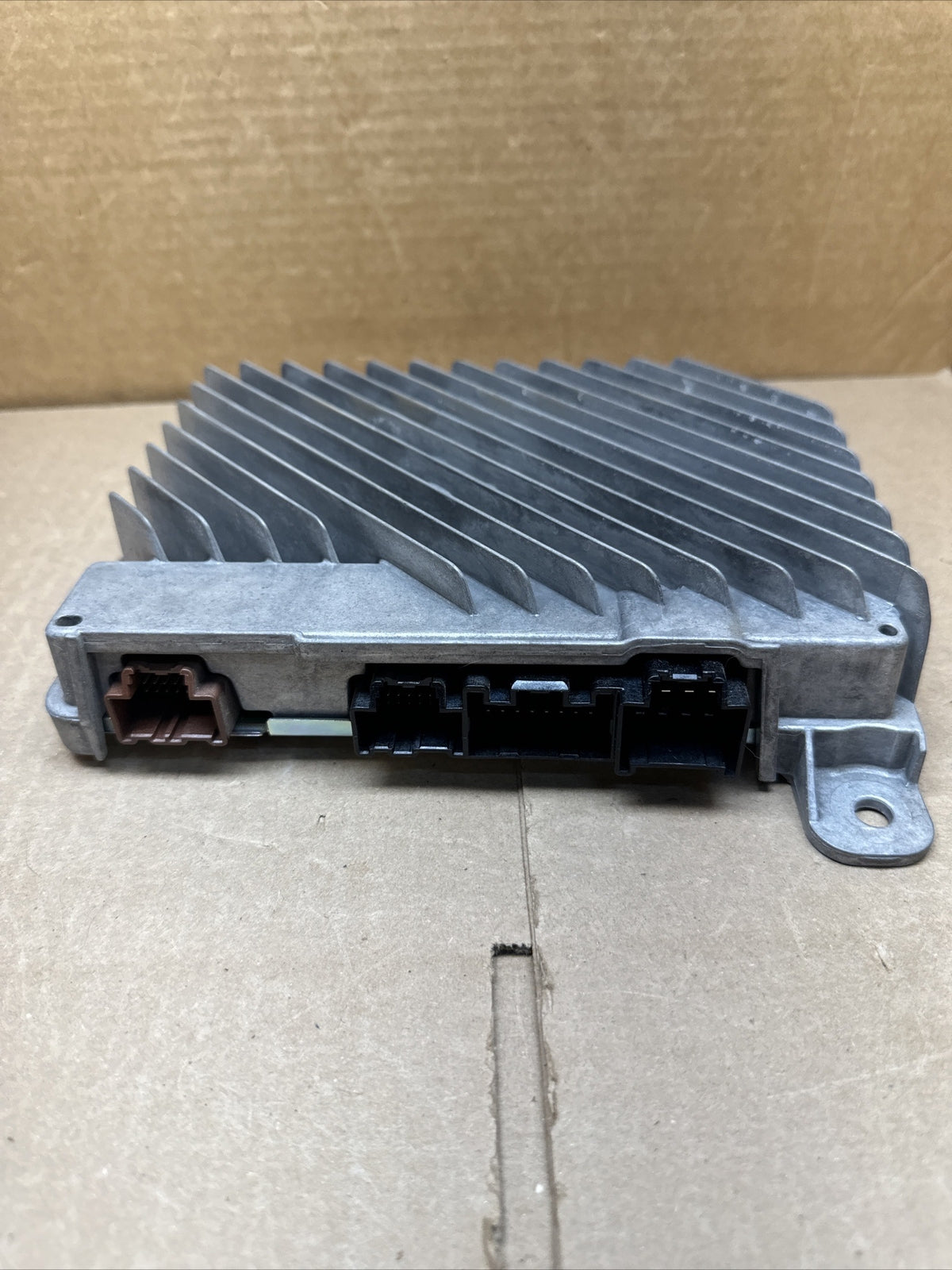 2015   2019 CHEVROLET TAHOE SUBURBAN BOSE AUDIO RADIO AMP AMPLIFIER 23455132 OEM5