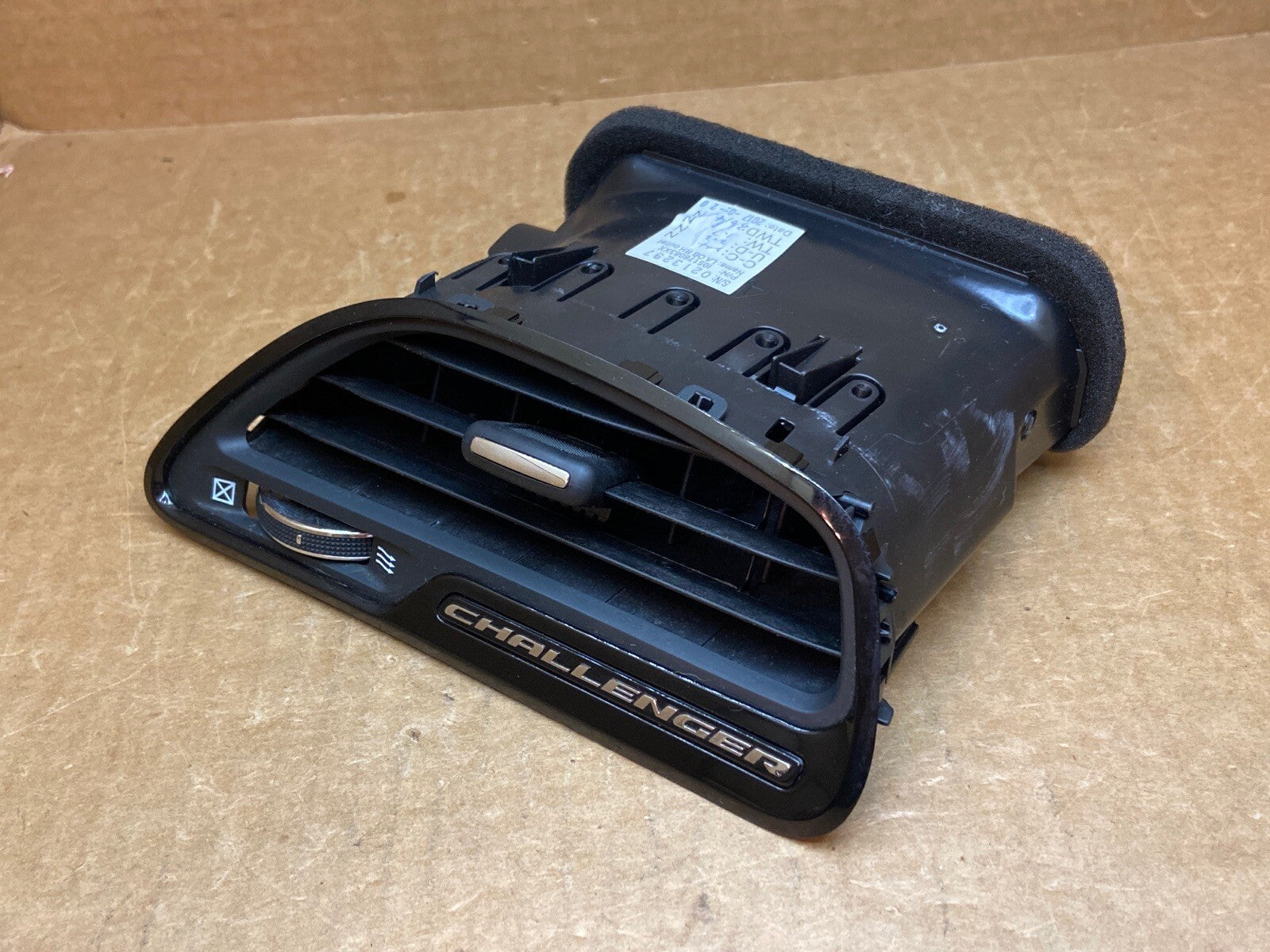 15 20 Dodge Challenger Front Right Side Dashboard A/C Heat Air Vent Outlet OEM7