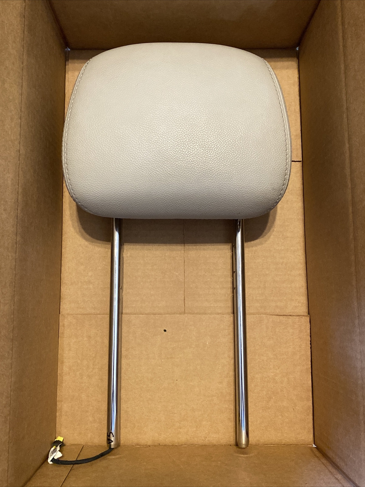 2010 Town And Country Front Driver Passenger Seat Active Head Rest Headrest Gray3