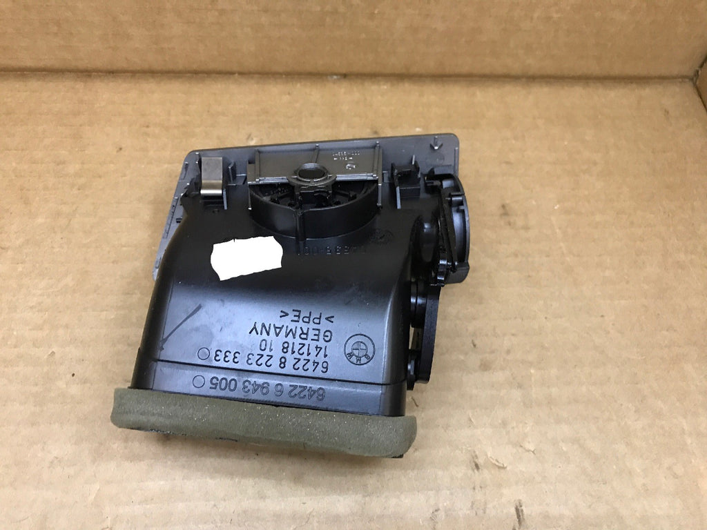 06 08 BMW E65 E66 750Li Dash Left Passenger A/C Air Vent OEM Used 3