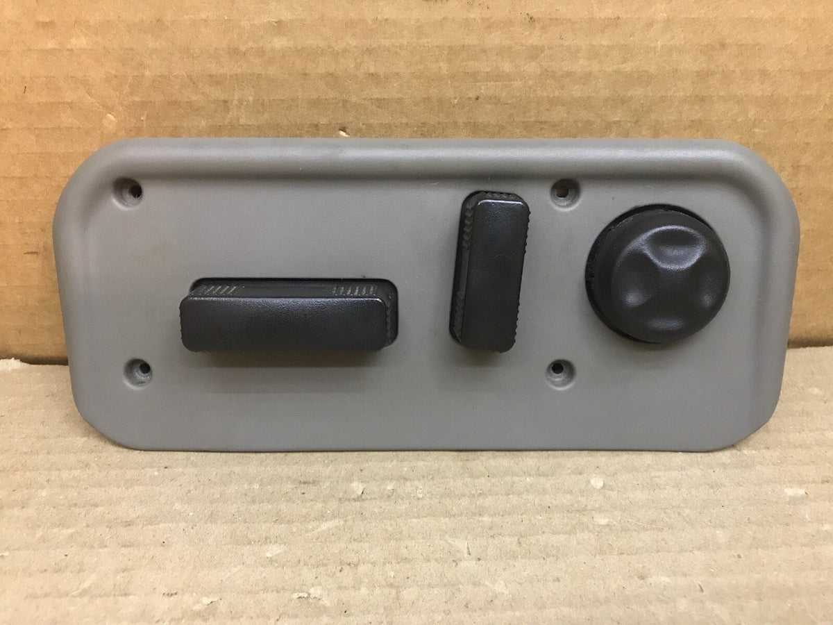 00 02 Chevy GMC Tahoe Silverado 8 Way Driver Seat Switch 12450166 Pewter 921 9220