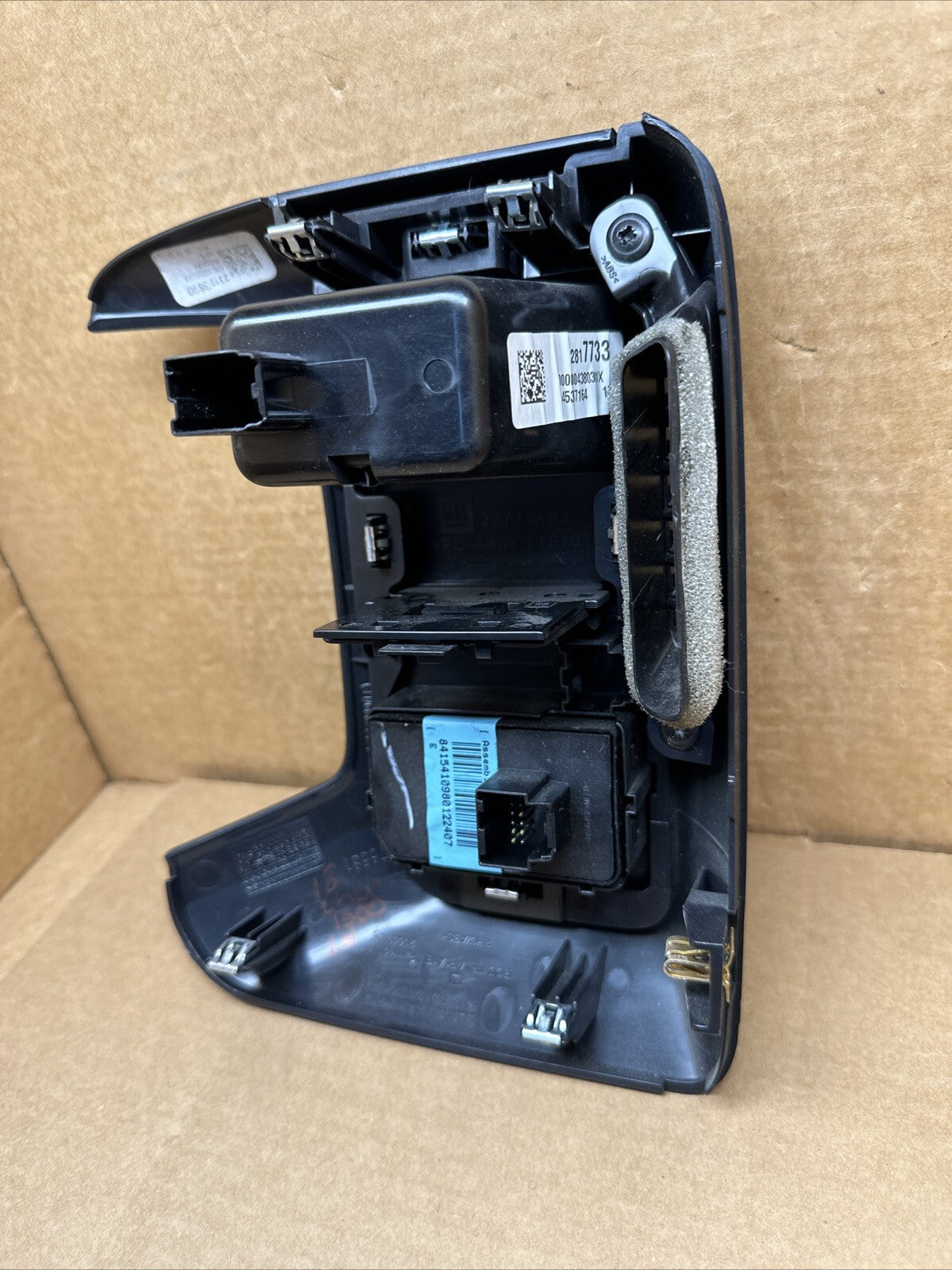 2014 2018 CHEVY SILVERADO DASH TRIM BEZEL LIGHT SWITCH TOW HAUL BRAKE CONTROL6