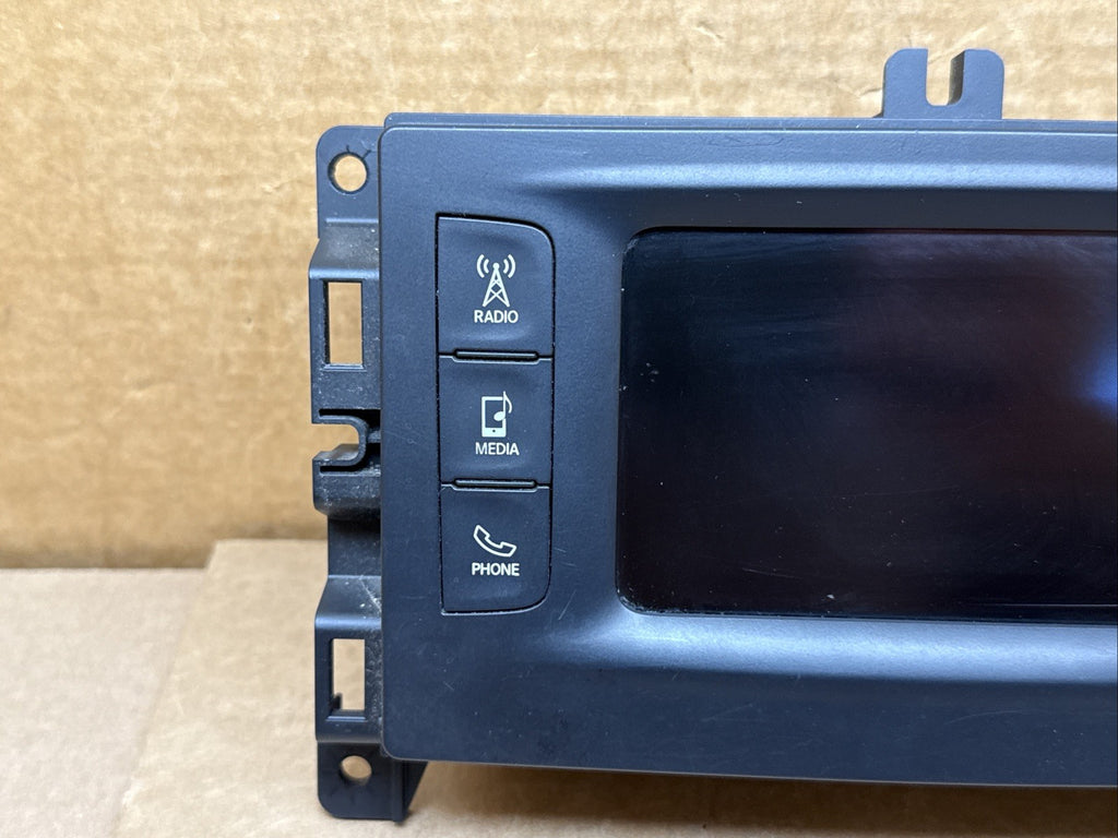 2017 Chrysler Pacifica Touchscreen Radio VP2 P68232022AF 68232022AF1