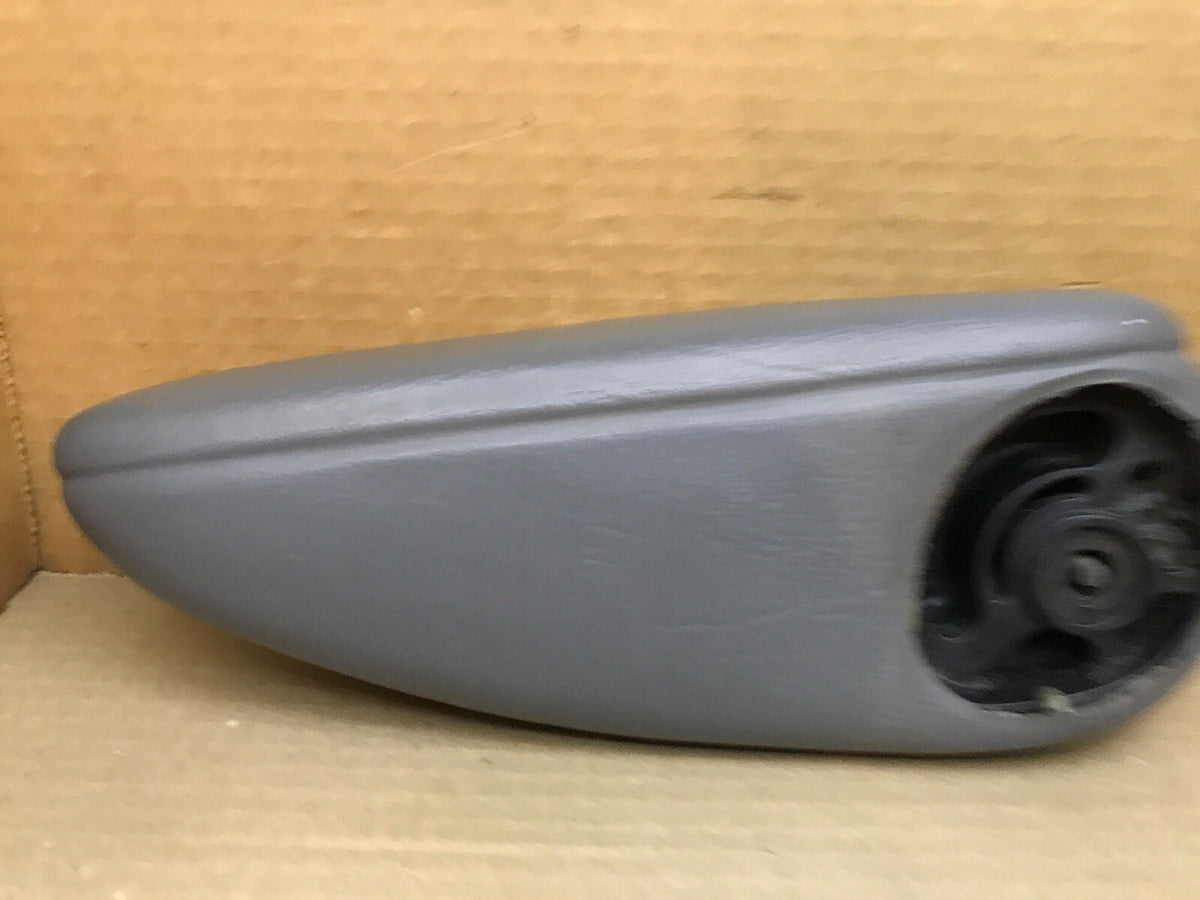 01 07 Grand Caravan Town Country Front Driver Seat Arm Rest Armrest Grey D54