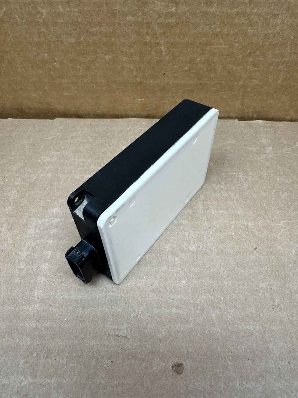 2014   2018 JEEP CHEROKEE BLIND SPOT MODULE SENSOR 68302683AB OEM6